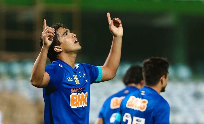 Equipes se enfrentam pela 24ª rodada do Brasileirão, no estádio Couto Pereira