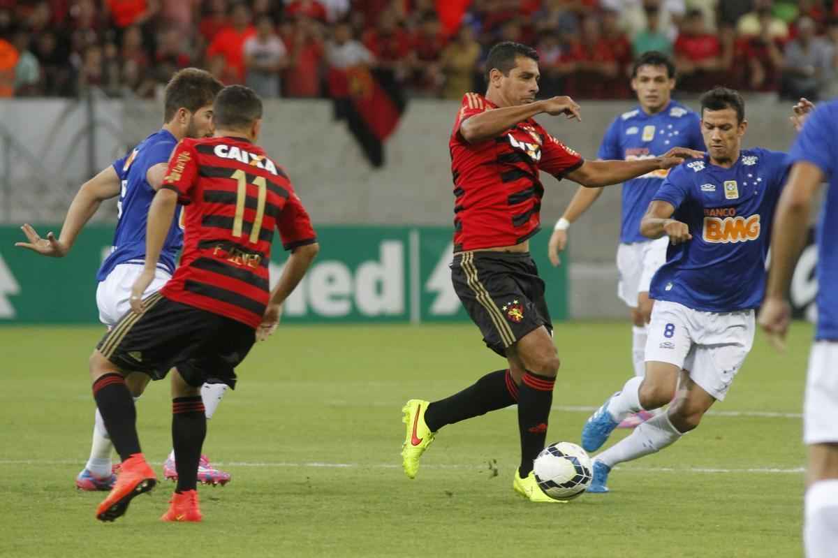 Imagens de Sport e Cruzeiro na Arena Pernambuco pela 25 rodada do Campeonato Brasileiro