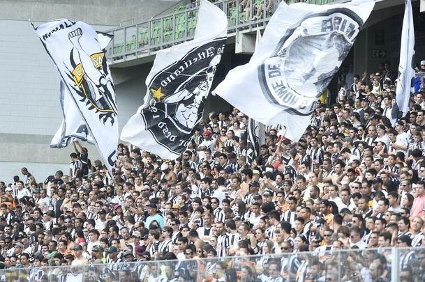 Imagens da torcida no jogo entre Atltico e Vitria pelo Campeonato Brasileiro