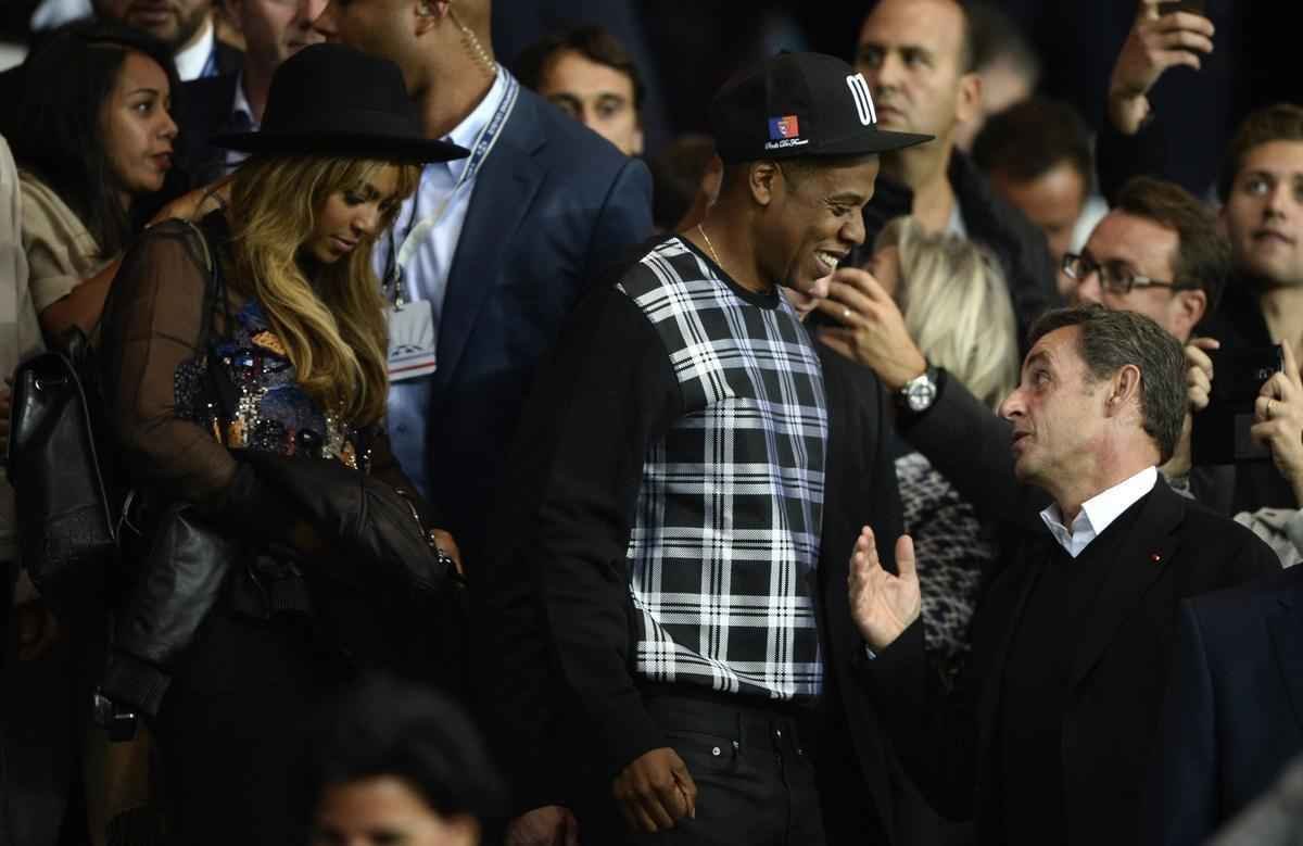 Jogo pela Liga dos Campees entre PSG e Barcelona, em Paris, reuniu cantora Beyonc e seu marido, o rapper Jay-Z; o ex-jogador ingls David Beckham e o ex-presidente da Frana, Nicolas Sarkozy