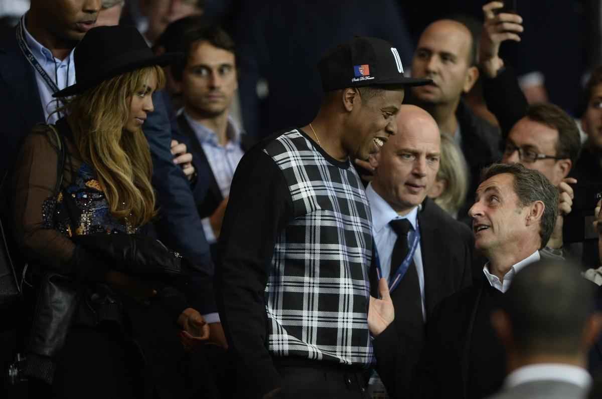 Jogo pela Liga dos Campees entre PSG e Barcelona, em Paris, reuniu cantora Beyonc e seu marido, o rapper Jay-Z; o ex-jogador ingls David Beckham e o ex-presidente da Frana, Nicolas Sarkozy