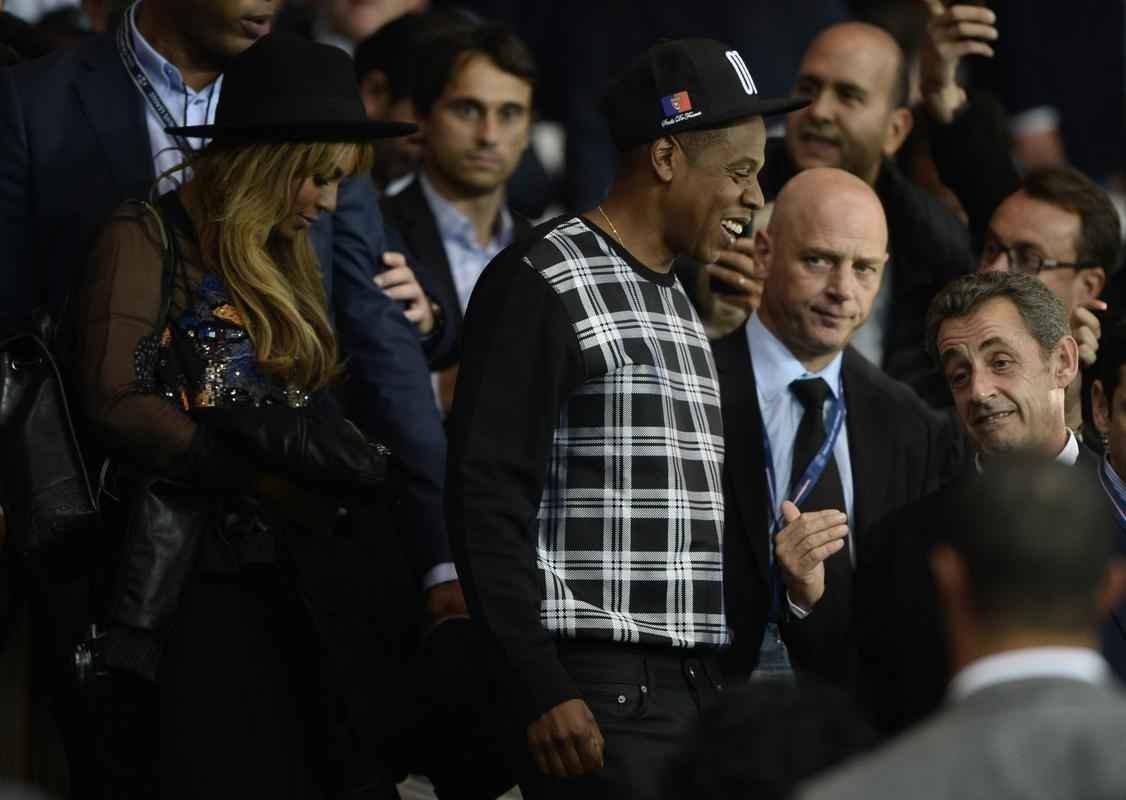 Jogo pela Liga dos Campees entre PSG e Barcelona, em Paris, reuniu cantora Beyonc e seu marido, o rapper Jay-Z; o ex-jogador ingls David Beckham e o ex-presidente da Frana, Nicolas Sarkozy