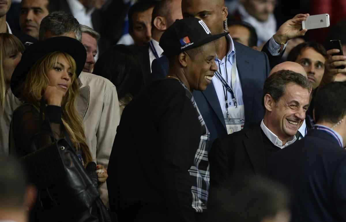 Jogo pela Liga dos Campees entre PSG e Barcelona, em Paris, reuniu cantora Beyonc e seu marido, o rapper Jay-Z; o ex-jogador ingls David Beckham e o ex-presidente da Frana, Nicolas Sarkozy
