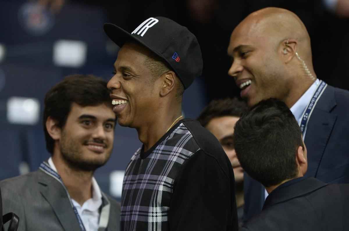 Jogo pela Liga dos Campees entre PSG e Barcelona, em Paris, reuniu cantora Beyonc e seu marido, o rapper Jay-Z; o ex-jogador ingls David Beckham e o ex-presidente da Frana, Nicolas Sarkozy