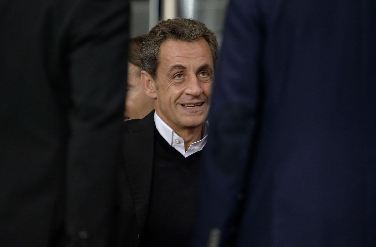 Jogo pela Liga dos Campees entre PSG e Barcelona, em Paris, reuniu cantora Beyonc e seu marido, o rapper Jay-Z; o ex-jogador ingls David Beckham e o ex-presidente da Frana, Nicolas Sarkozy