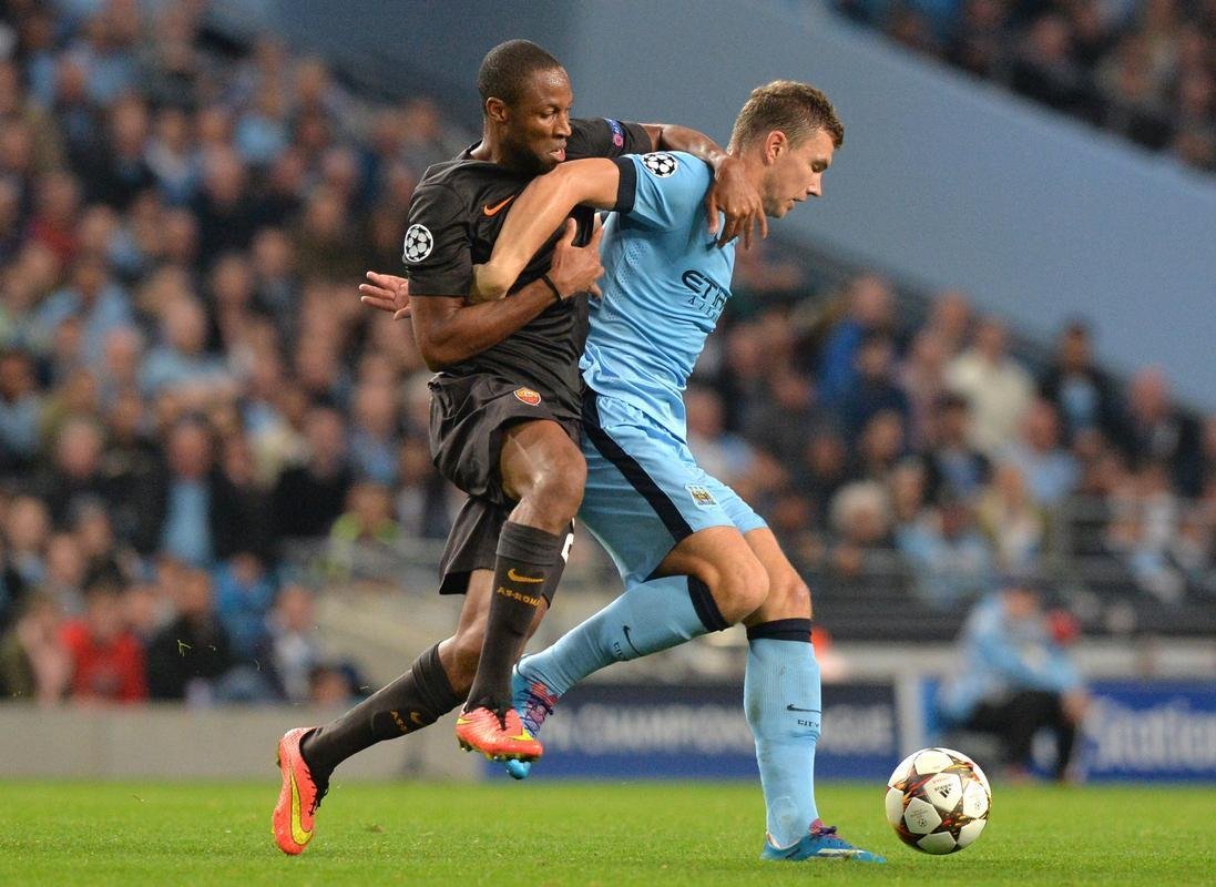Jogo entre Manchester City x Roma terminou empatado em 1 a 1
