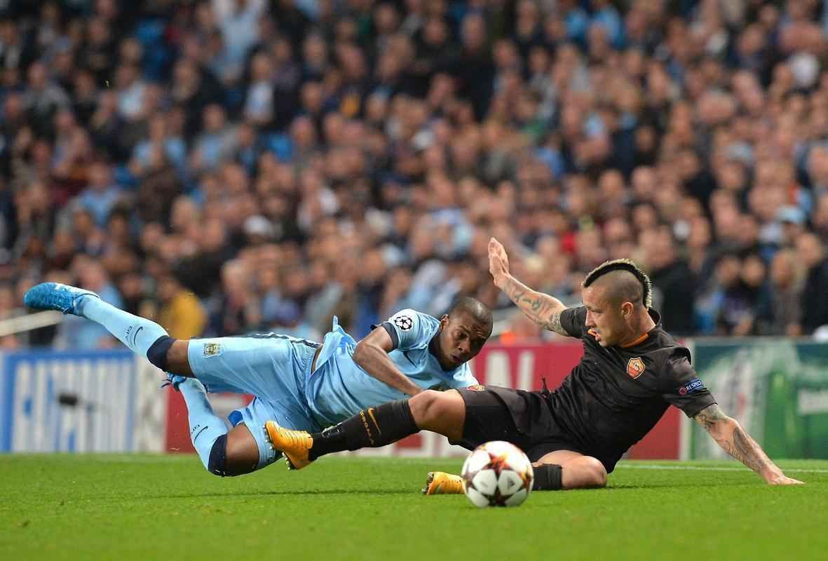 Jogo entre Manchester City x Roma terminou empatado em 1 a 1