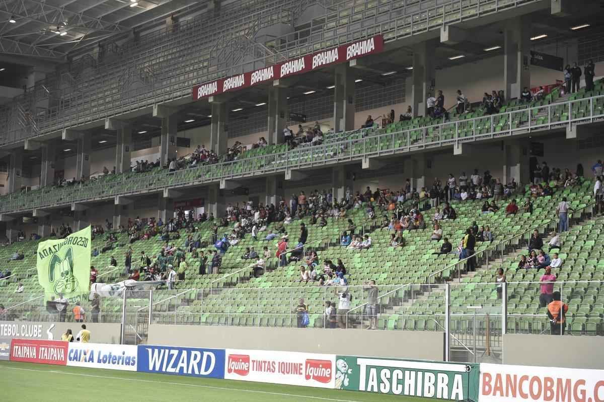 Fotos do jogo entre Amrica e Atltico-GO, no Independncia, pela 27 rodada da Srie B do Brasileiro