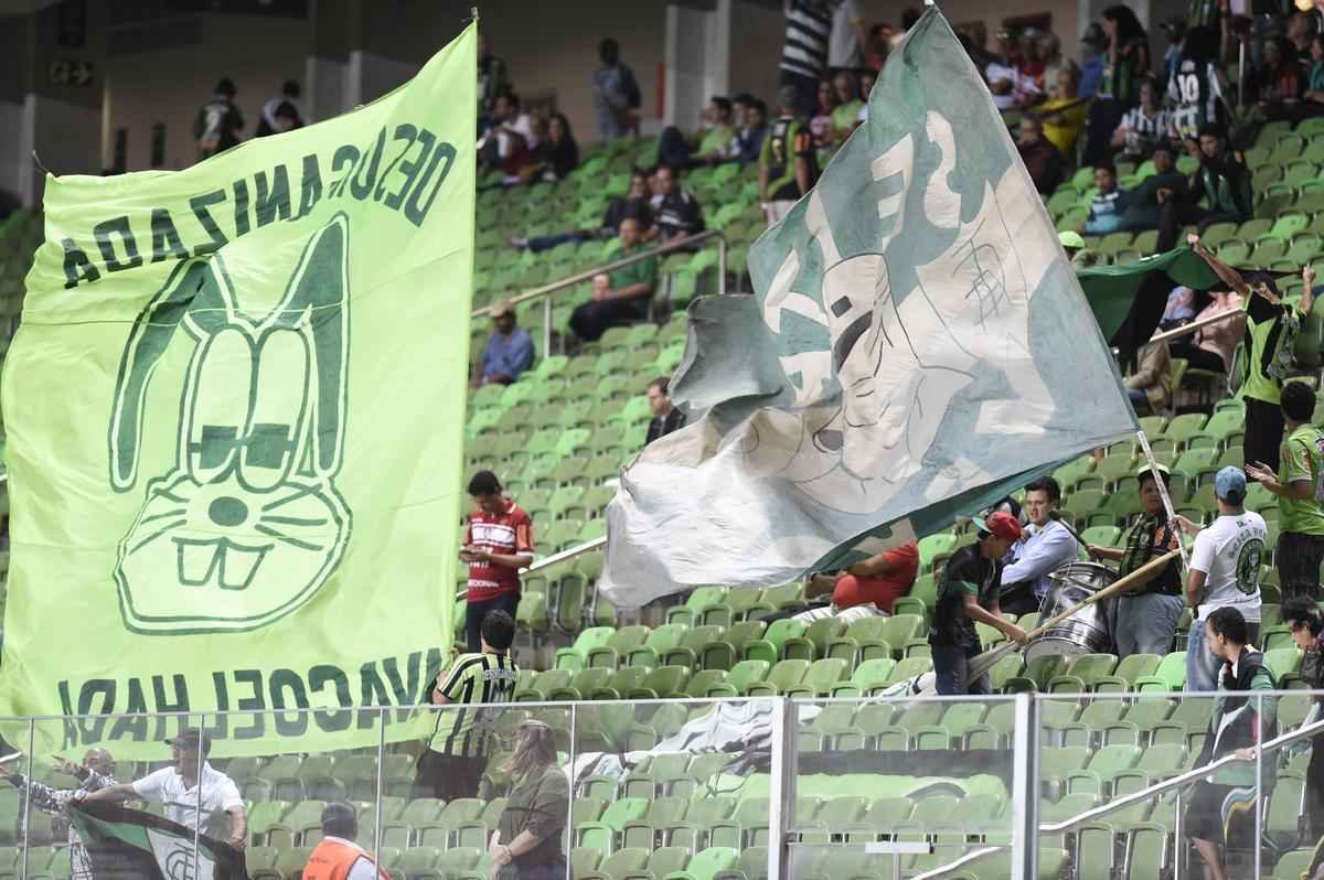 Fotos do jogo entre Amrica e Atltico-GO, no Independncia, pela 27 rodada da Srie B do Brasileiro