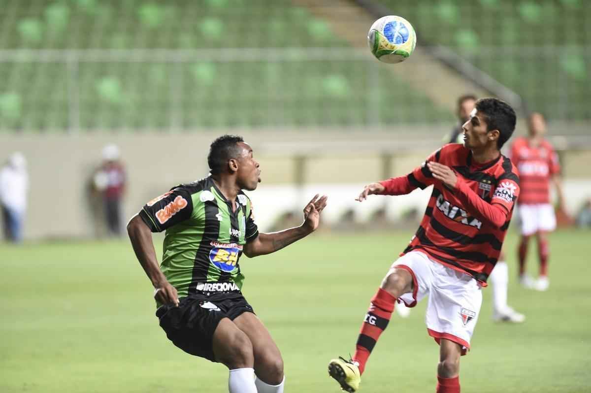 Fotos do jogo entre Amrica e Atltico-GO, no Independncia, pela 27 rodada da Srie B do Brasileiro