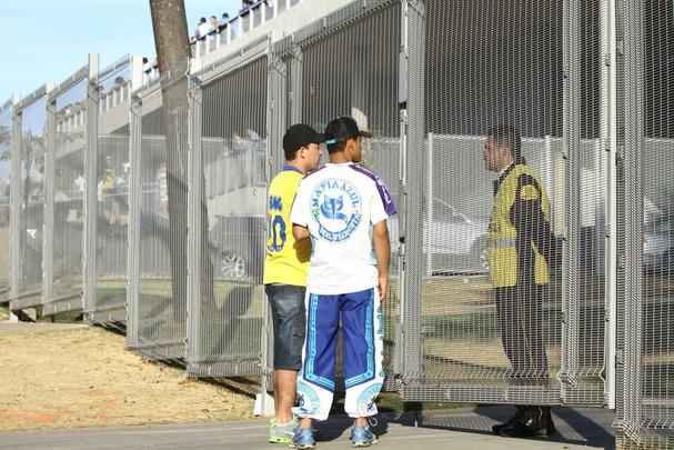 Cruzeirenses se aglomeraram no entorno do Mineiro desde o incio da tarde