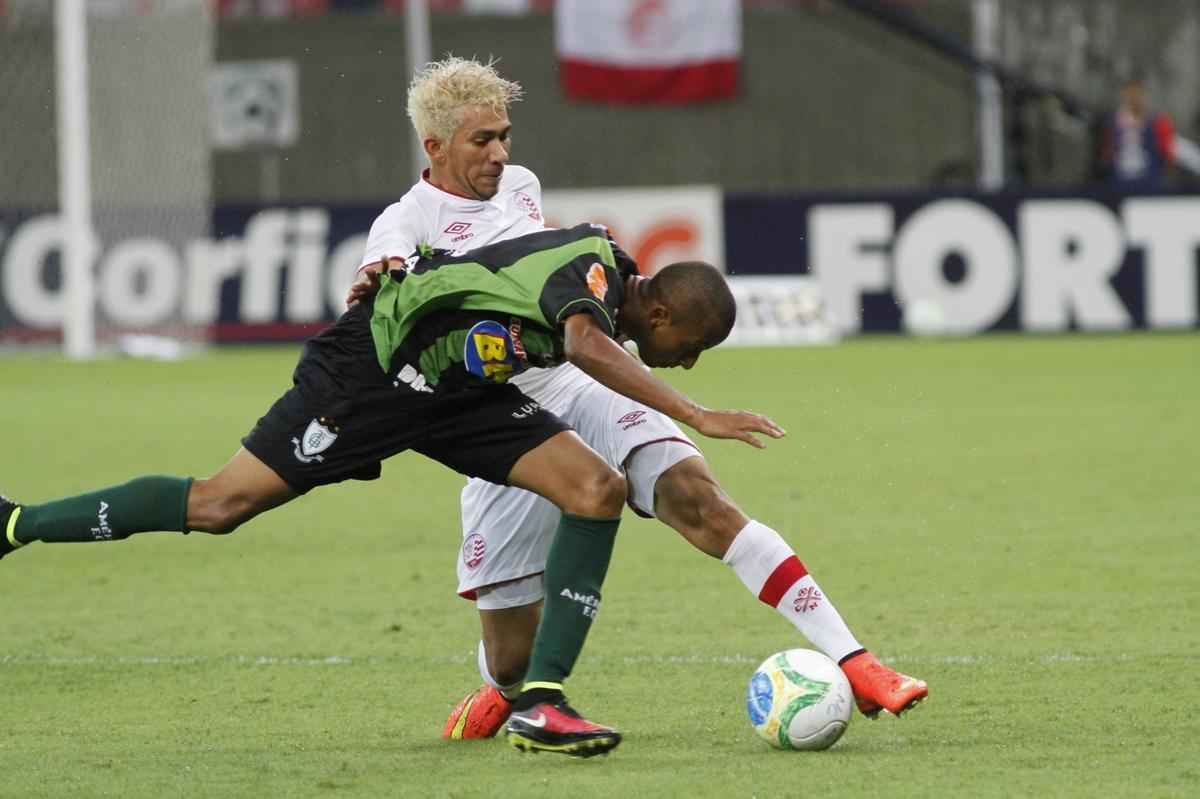 Imagens de Nutico x Amrica, na Arena Pernambuco, pela 28 rodada da Srie B do Campeonato Brasileiro