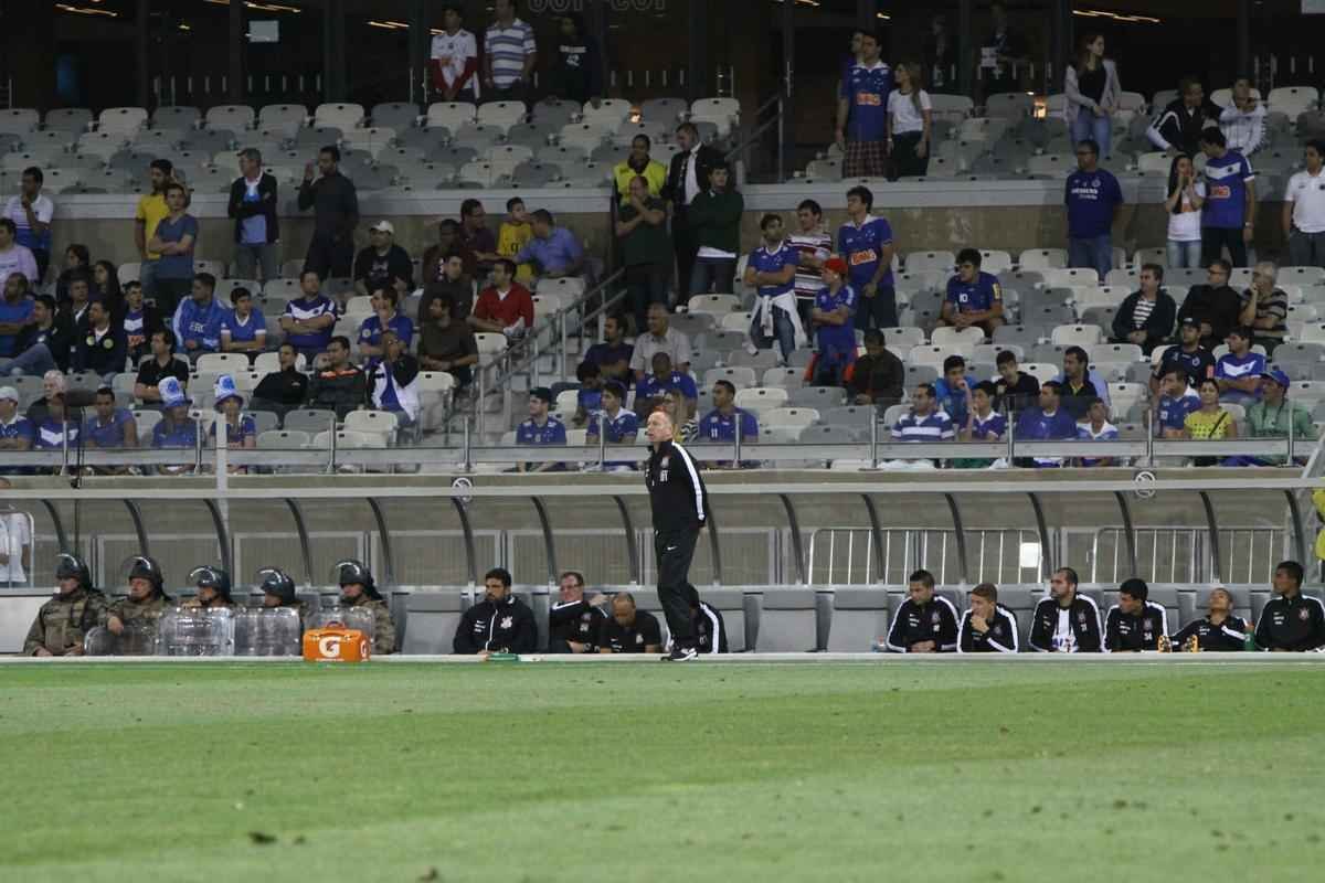 Corinthians surpreendeu o Cruzeiro no Mineiro e venceu por 1 a 0