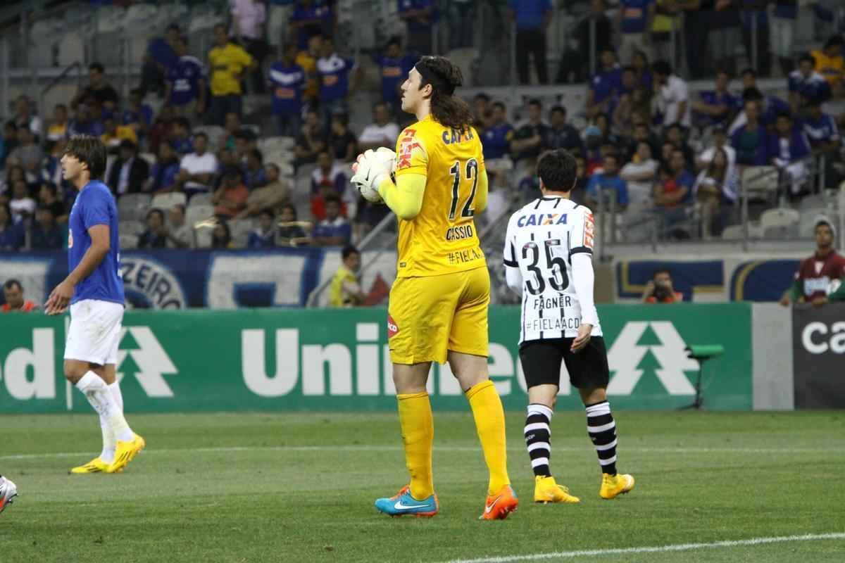 Corinthians surpreendeu o Cruzeiro no Mineiro e venceu por 1 a 0