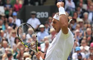 10 - Rafael Nadal (Tnis): Fechando a lista est o tenista espanhol Rafael Nadal, prestes a perder a segunda posio no ranking mundial para Federer, valendo U$ 10 milhes