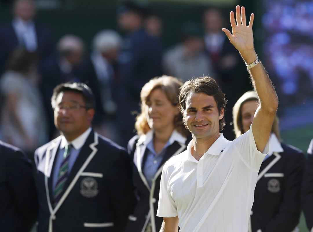 3 - Roger Federer (Tnis): Apesar da fase ruim no fim de 2013 e incio de 2014, mas prestes a retornar  vice-liderana do ranking mundial, o tenista suo Roger Federer  o terceiro colocado, valendo R$ 32 milhes no mercado