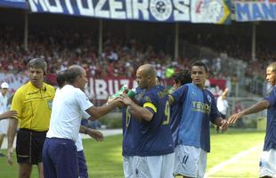 Em 2007, Cruzeiro fez 3 a 1 no Mineiro e iniciou uma sequncia de sete vitrias seguidas sobre o Flamengo.