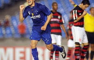 No segundo turno de 2009, Cruzeiro voltou a vencer o Flamengo por 2 a 1, no Maracan.