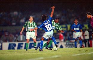 Em 1996, Cruzeiro empatou com o Palmeiras no Mineiro por 1 a 1, no primeiro jogo da final.