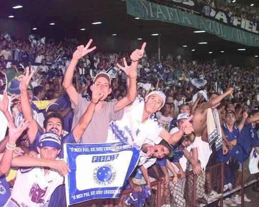 O gol da virada no último minuto do jogo levou o Mineirão ao delírio.