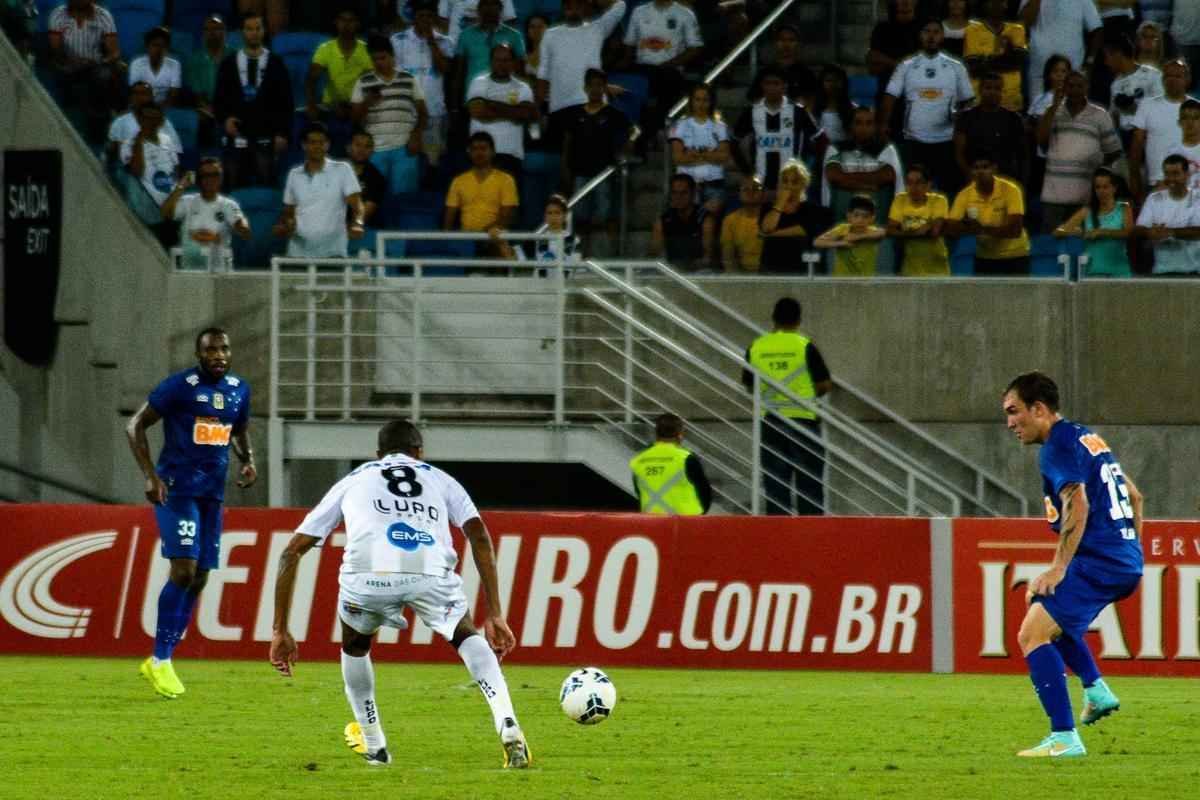 Cruzeiro sofreu e foi derrotado para o ABC, que briga para no cair para a Terceira Diviso