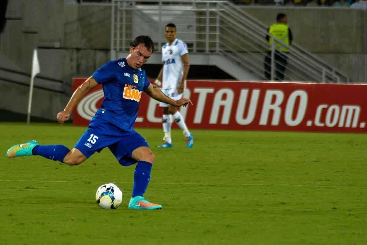 Cruzeiro sofreu e foi derrotado para o ABC, que briga para no cair para a Terceira Diviso