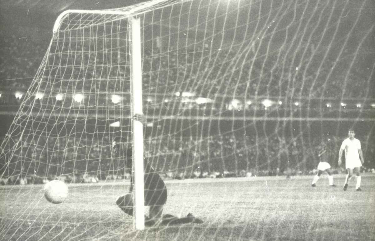 Cruzeiro venceu o Santos de forma histrica em 1966