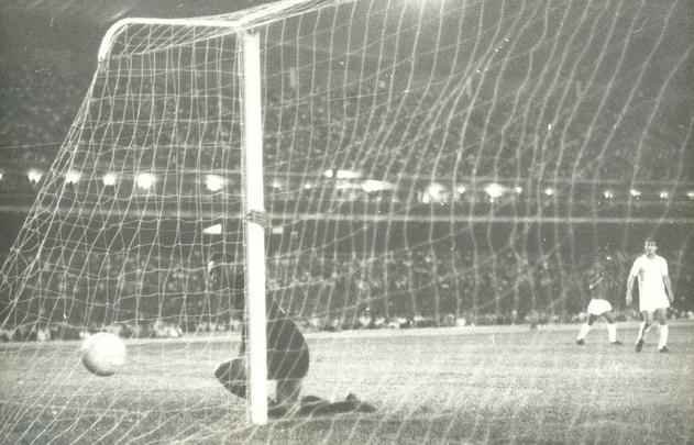 Cruzeiro venceu o Santos de forma histórica em 1966