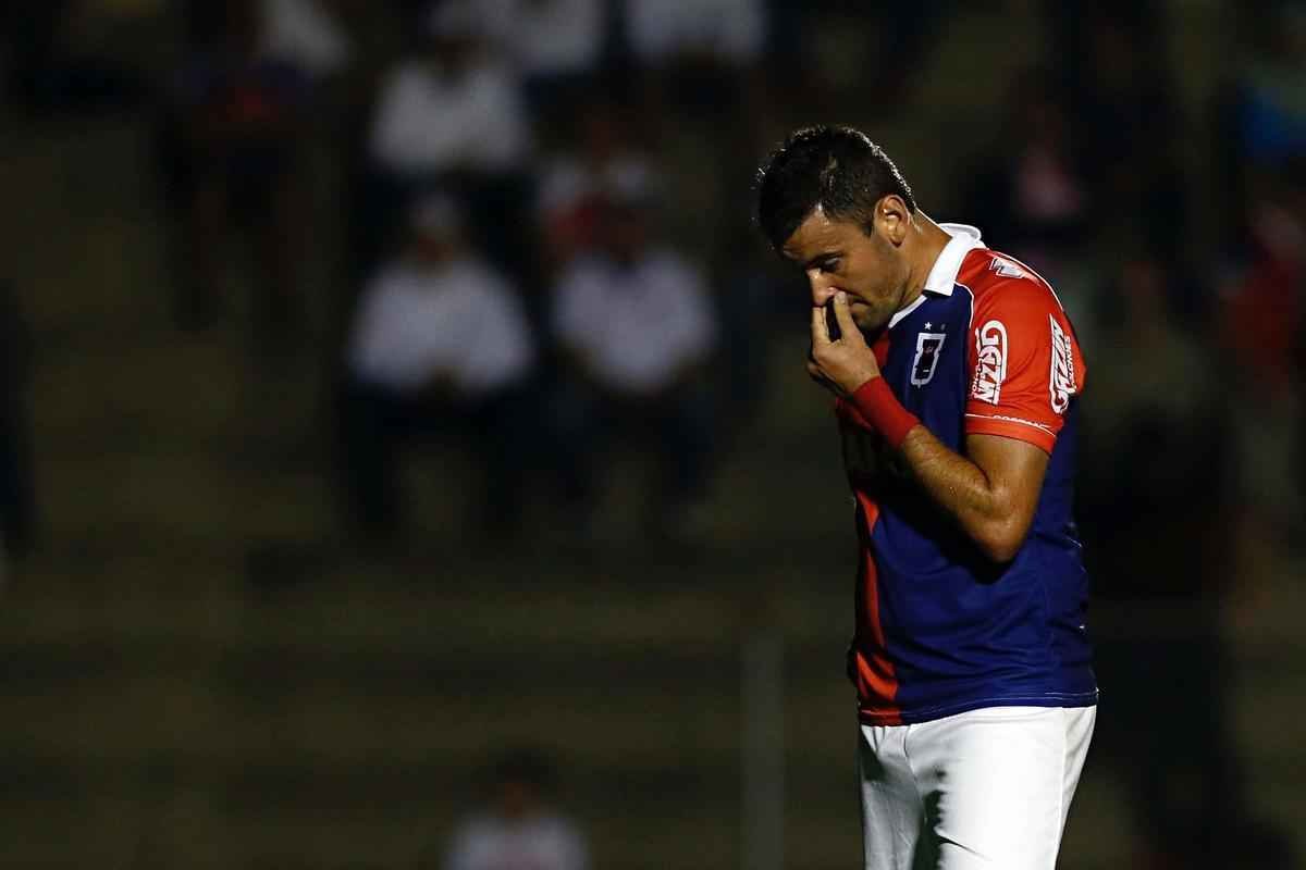 Fotos do jogo entre Paran e Amrica, na Vila Capanema, pela 30 rodada da Srie B do Brasileiro