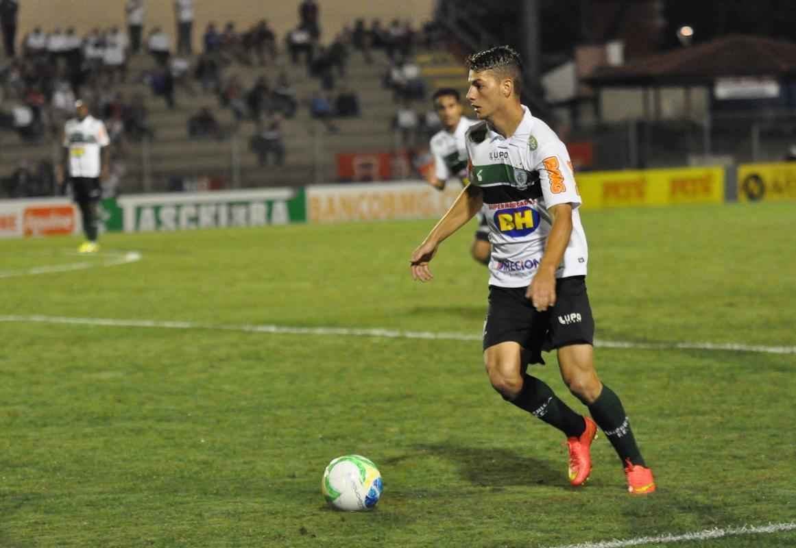 Fotos do jogo entre Paran e Amrica, na Vila Capanema, pela 30 rodada da Srie B do Brasileiro