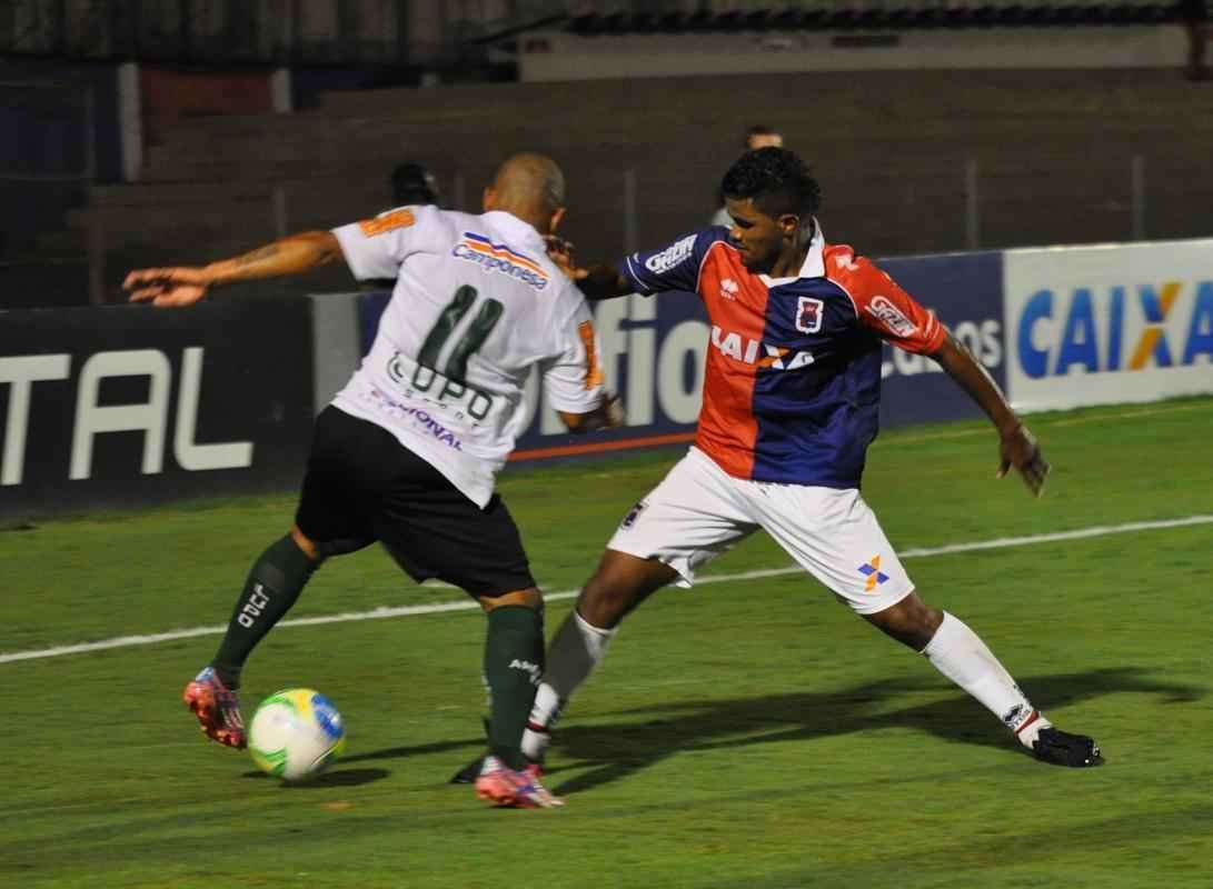 Fotos do jogo entre Paran e Amrica, na Vila Capanema, pela 30 rodada da Srie B do Brasileiro