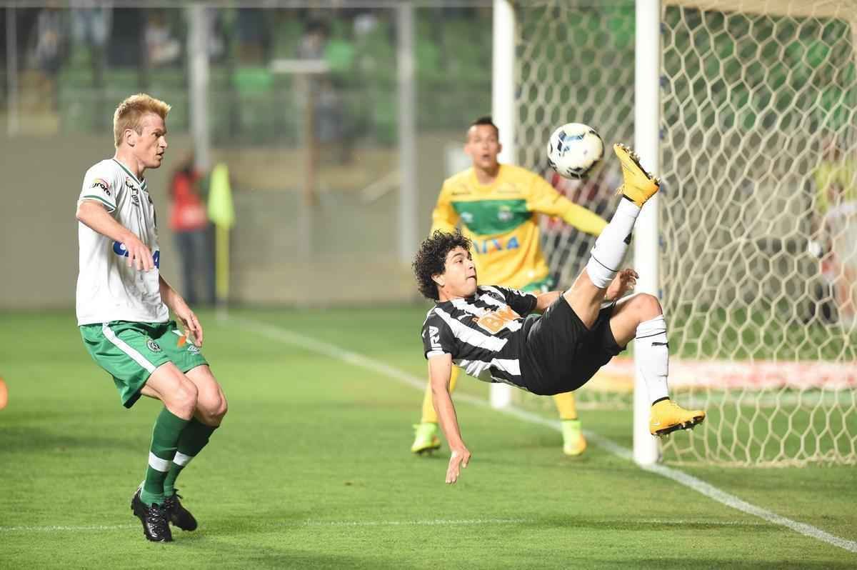 Imagens de Atltico x Chapecoense no Independncia, pela 34 rodada do Campeonato Brasileiro