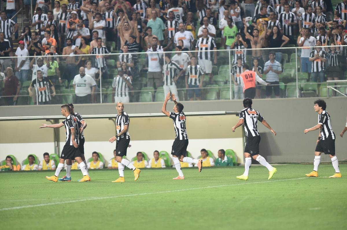 Imagens de Atltico x Chapecoense no Independncia, pela 34 rodada do Campeonato Brasileiro