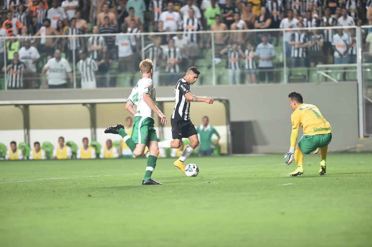 Imagens de Atltico x Chapecoense no Independncia, pela 34 rodada do Campeonato Brasileiro