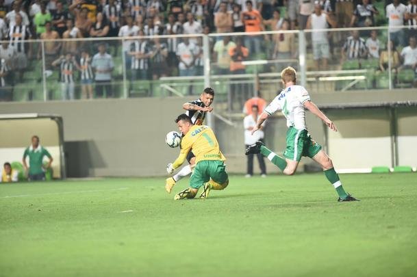 Imagens de Atltico x Chapecoense no Independncia, pela 34 rodada do Campeonato Brasileiro