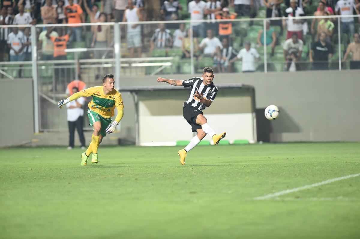 Imagens de Atltico x Chapecoense no Independncia, pela 34 rodada do Campeonato Brasileiro