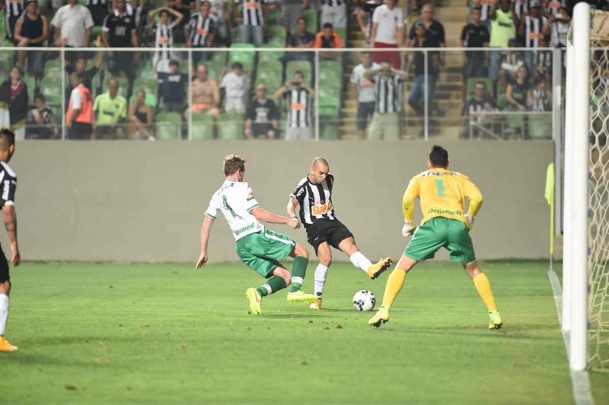 Imagens de Atltico x Chapecoense no Independncia, pela 34 rodada do Campeonato Brasileiro