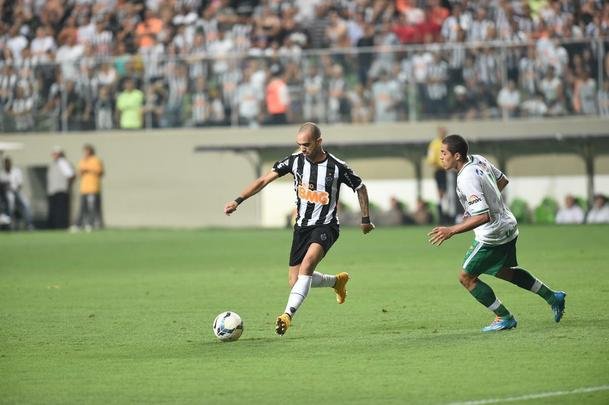 Imagens de Atltico x Chapecoense no Independncia, pela 34 rodada do Campeonato Brasileiro