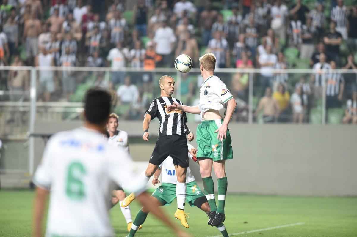 Imagens de Atltico x Chapecoense no Independncia, pela 34 rodada do Campeonato Brasileiro