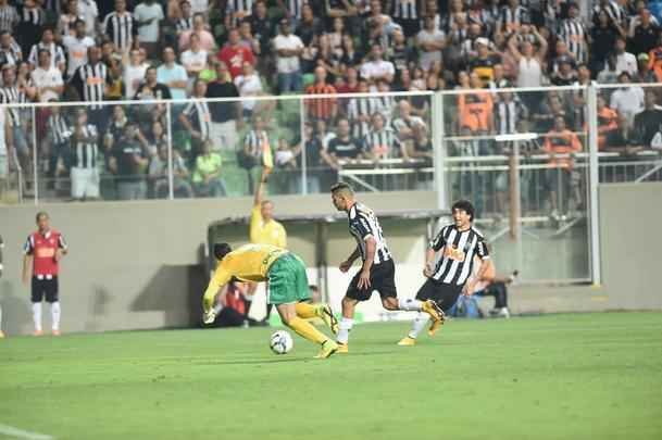 Imagens de Atltico x Chapecoense no Independncia, pela 34 rodada do Campeonato Brasileiro