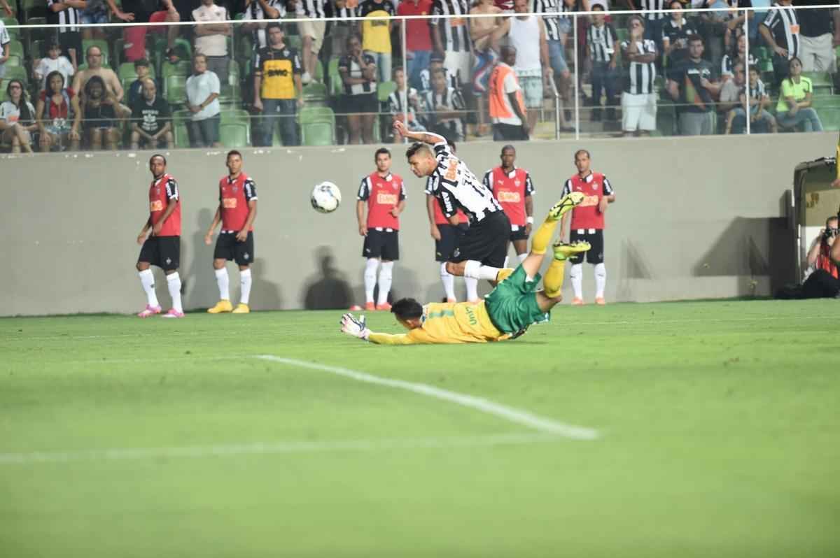Imagens de Atltico x Chapecoense no Independncia, pela 34 rodada do Campeonato Brasileiro