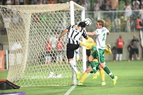 Imagens de Atltico x Chapecoense no Independncia, pela 34 rodada do Campeonato Brasileiro