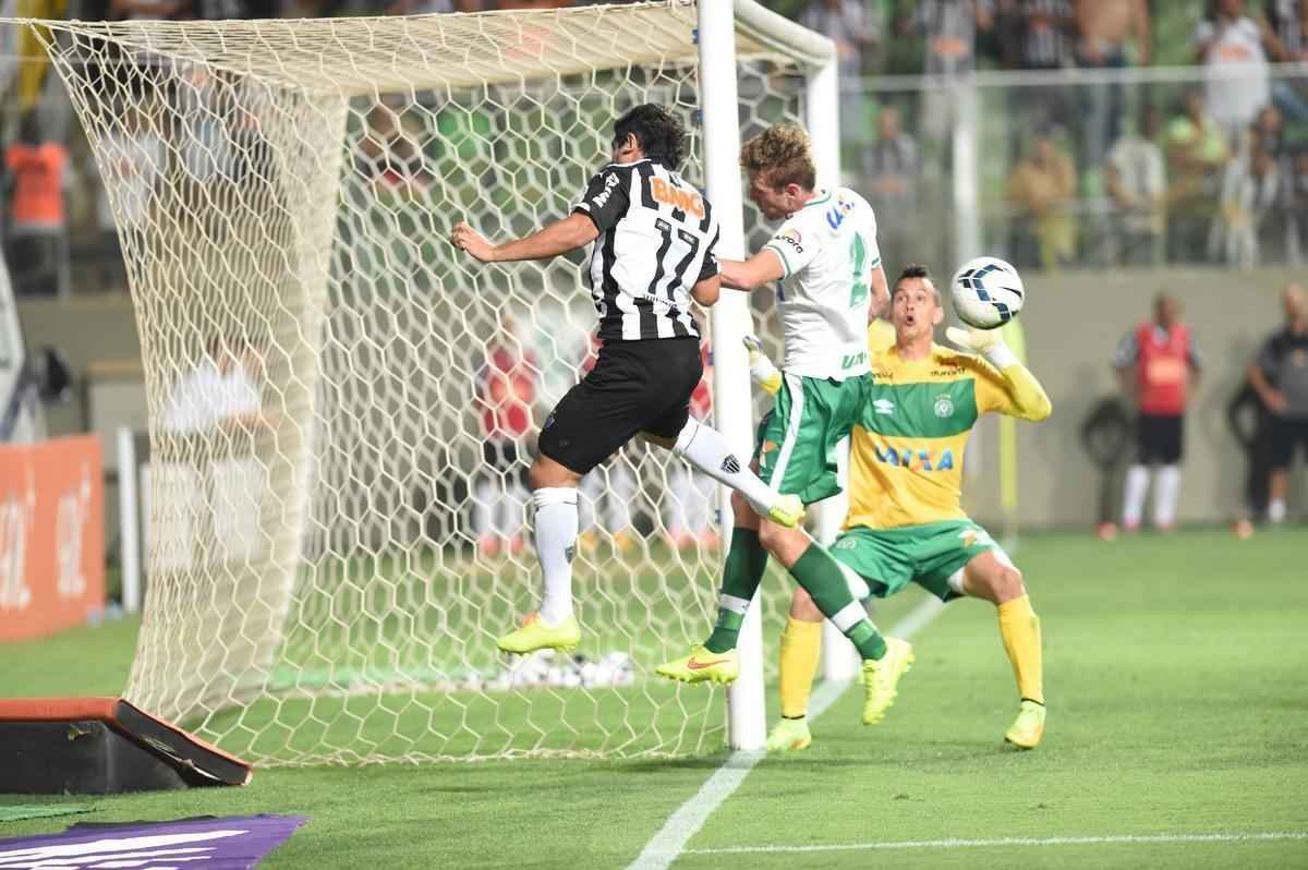 Imagens de Atltico x Chapecoense no Independncia, pela 34 rodada do Campeonato Brasileiro
