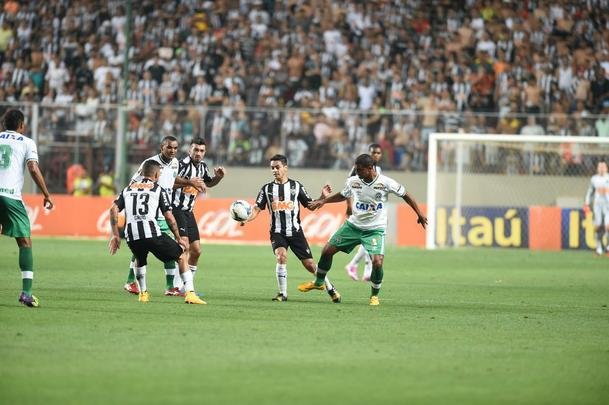 Imagens de Atltico x Chapecoense no Independncia, pela 34 rodada do Campeonato Brasileiro