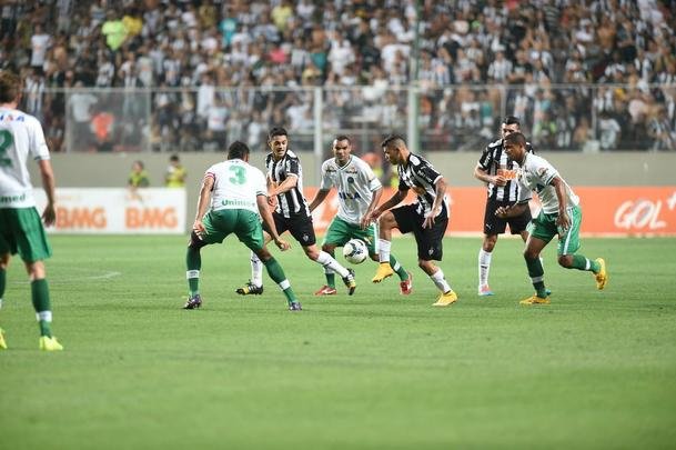 Imagens de Atltico x Chapecoense no Independncia, pela 34 rodada do Campeonato Brasileiro
