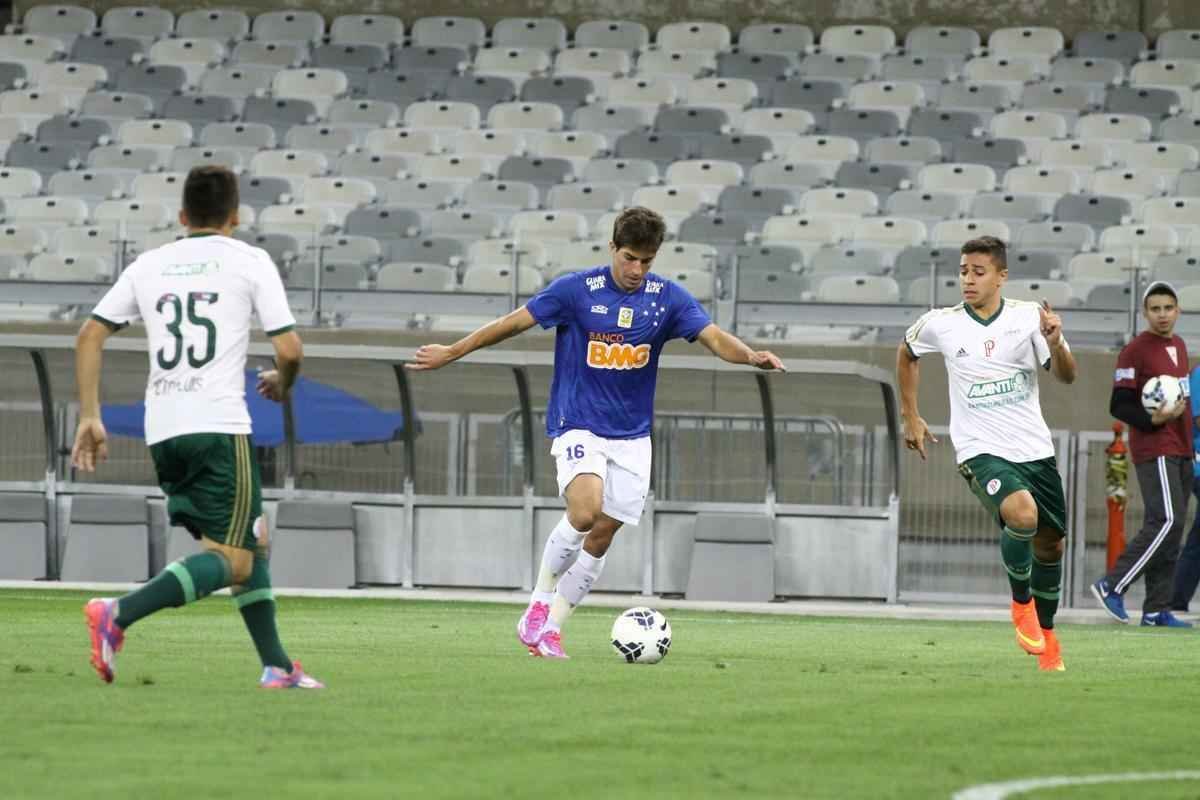 Fotos do jogo entre Cruzeiro e Palmeiras, no Mineiro, pela 30 rodada do Campeonato Brasileiro