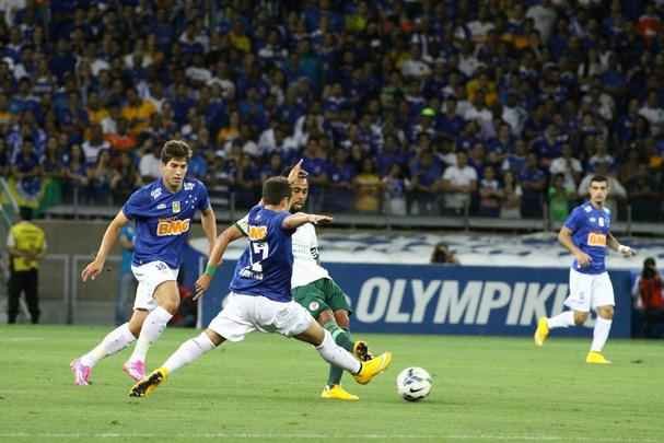 Fotos do jogo entre Cruzeiro e Palmeiras, no Mineiro, pela 30 rodada do Campeonato Brasileiro