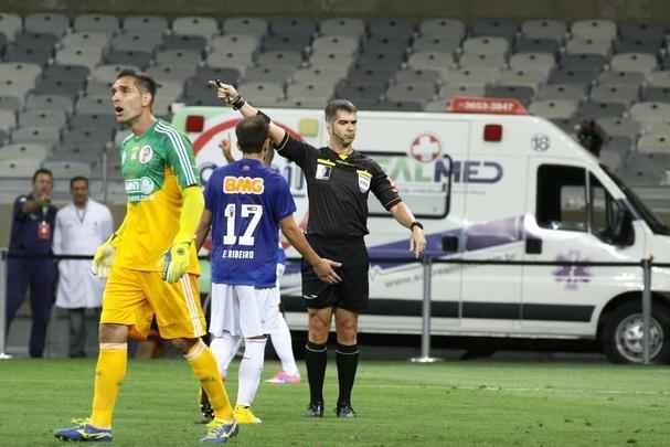 Fotos do jogo entre Cruzeiro e Palmeiras, no Mineiro, pela 30 rodada do Campeonato Brasileiro