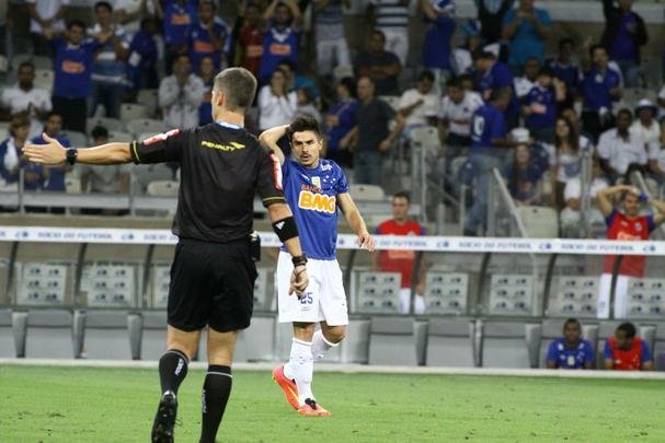 Fotos do jogo entre Cruzeiro e Palmeiras, no Mineiro, pela 30 rodada do Campeonato Brasileiro