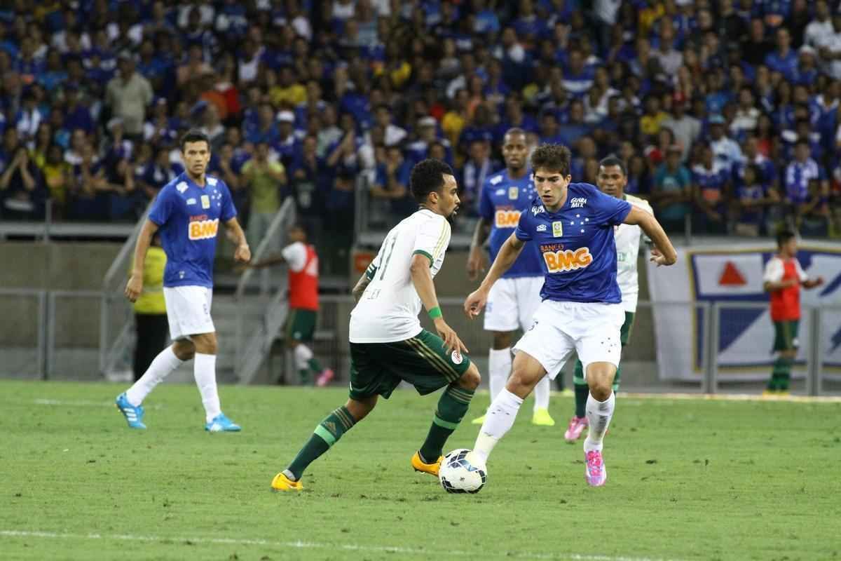 Fotos do jogo entre Cruzeiro e Palmeiras, no Mineiro, pela 30 rodada do Campeonato Brasileiro